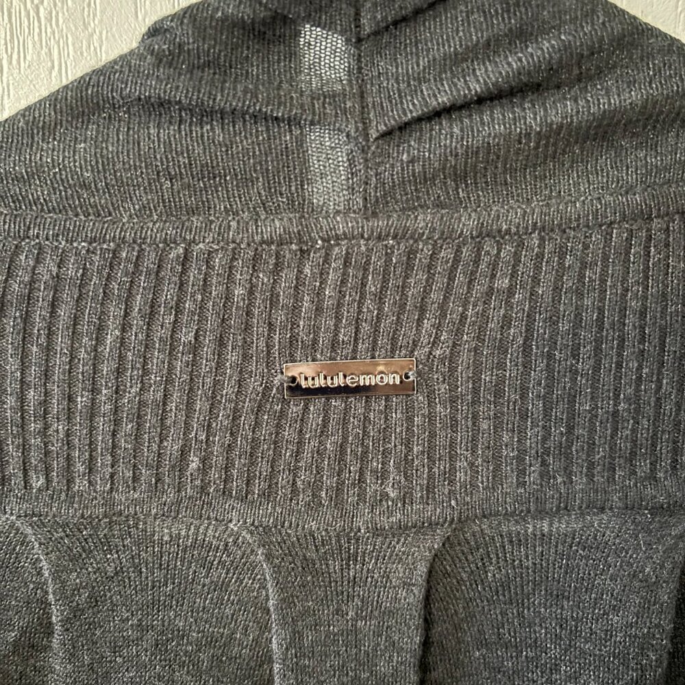 Lululemon Sweater - Picture 5 of 7